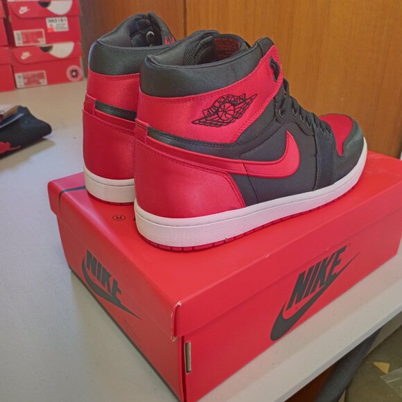 Size 10.5 - Air Jordan 1 Retro OG 2023 High Satin Bred mens 10.5 womens 12 - Picture 12 of 12